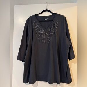 Catherines 2x 3/4 black sleeve v neck tee with shimmer detail